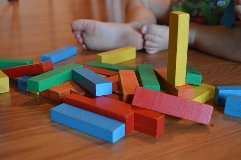 attività montessori per bambini